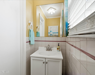 81 Berry Place - Photo Thumbnail 13