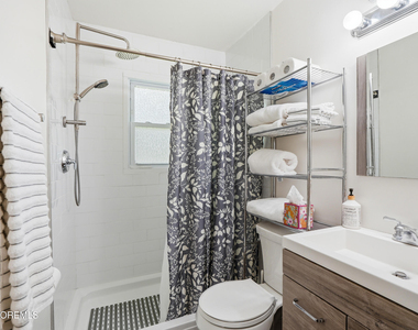 81 Berry Place - Photo Thumbnail 15
