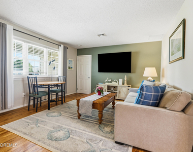 81 Berry Place - Photo Thumbnail 5