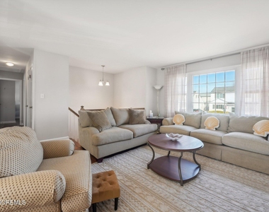 202 Yale Avenue - Photo Thumbnail 1