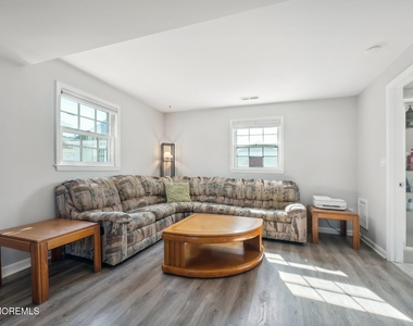 202 Yale Avenue - Photo Thumbnail 11