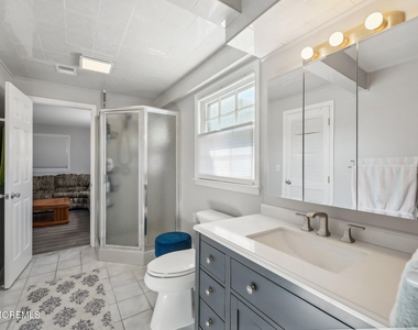 202 Yale Avenue - Photo Thumbnail 4