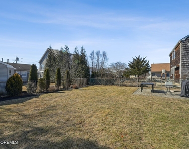 202 Yale Avenue - Photo Thumbnail 15