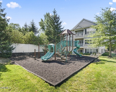 327 Mill Pond Way - Photo Thumbnail 24