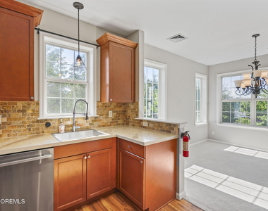 327 Mill Pond Way - Photo Thumbnail 8