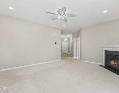 327 Mill Pond Way - Photo Thumbnail 2