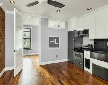 East 116th Street - Photo Thumbnail 2