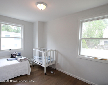 142 Delaware Avenue - Photo Thumbnail 10