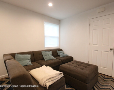 142 Delaware Avenue - Photo Thumbnail 1