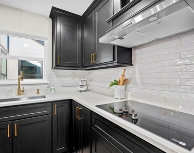 6443 Redpine Road - Photo Thumbnail 5