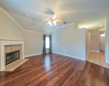 8249 Fall Crest Drive - Photo Thumbnail 5