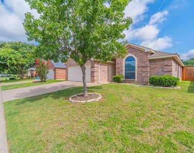 8249 Fall Crest Drive - Photo Thumbnail 2