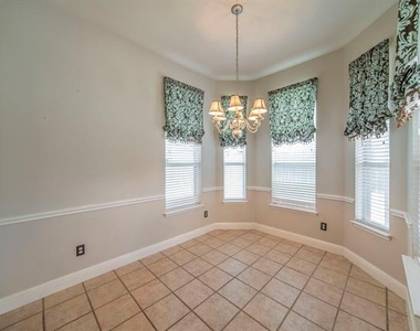 8249 Fall Crest Drive - Photo Thumbnail 11