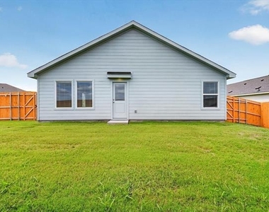 3703 Longleaf Drive - Photo Thumbnail 14