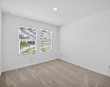 3703 Longleaf Drive - Photo Thumbnail 7
