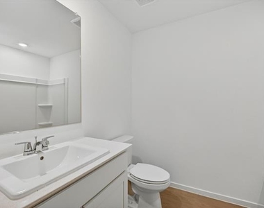 3703 Longleaf Drive - Photo Thumbnail 11