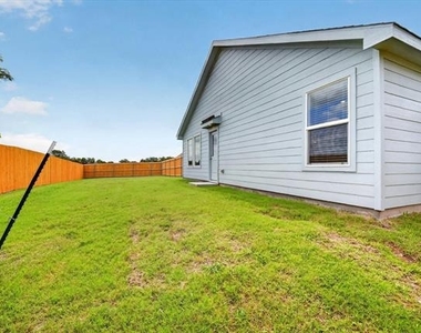 3703 Longleaf Drive - Photo Thumbnail 15