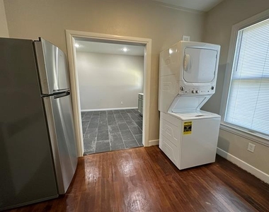 736 Mulberry Street - Photo Thumbnail 3