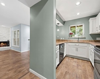 2955 Country Place Circle - Photo Thumbnail 10