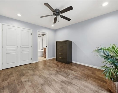 2955 Country Place Circle - Photo Thumbnail 18
