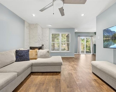 2955 Country Place Circle - Photo Thumbnail 4