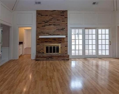 16209 Havenglen Drive - Photo Thumbnail 6