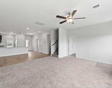 1321 Wind Drift Way - Photo Thumbnail 3