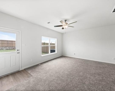 1321 Wind Drift Way - Photo Thumbnail 4