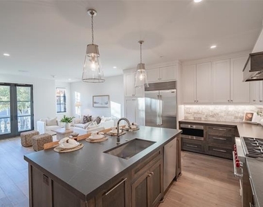 4529 Emerson Avenue - Photo Thumbnail 8