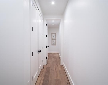 4529 Emerson Avenue - Photo Thumbnail 21