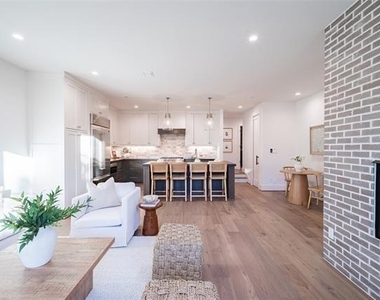 4529 Emerson Avenue - Photo Thumbnail 10