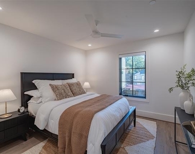 4529 Emerson Avenue - Photo Thumbnail 16