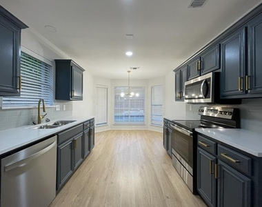 5600 Northstar Lane - Photo Thumbnail 2