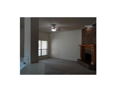 123 E Clubview Circle E - Photo Thumbnail 10