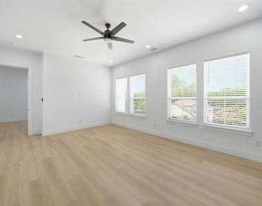 428 N Patton Avenue - Photo Thumbnail 7