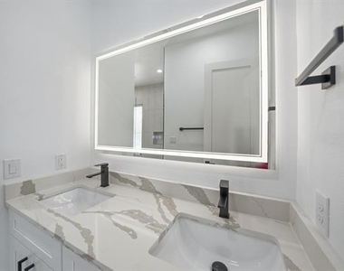 428 N Patton Avenue - Photo Thumbnail 11