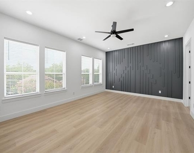 428 N Patton Avenue - Photo Thumbnail 8