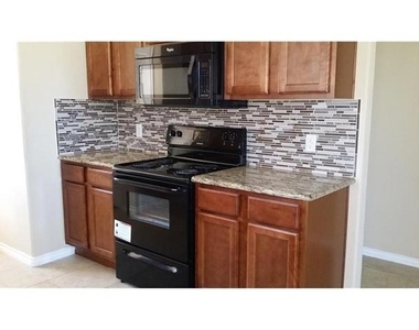925 Parkplace Ridge - Photo Thumbnail 2