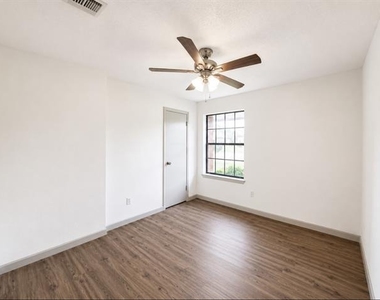 2401 Stephen Lee Drive - Photo Thumbnail 25