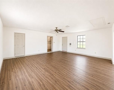 2401 Stephen Lee Drive - Photo Thumbnail 33