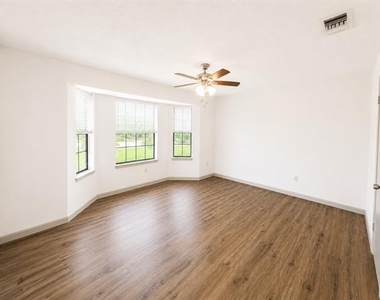 2401 Stephen Lee Drive - Photo Thumbnail 28