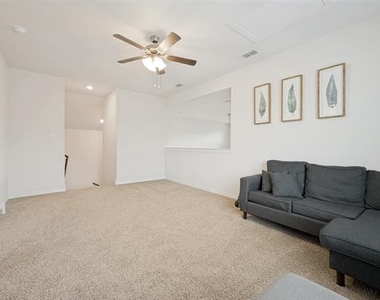 10125 Kayak Street - Photo Thumbnail 11