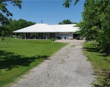 9192 County Road 423 - Photo Thumbnail 1