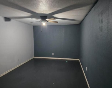 9192 County Road 423 - Photo Thumbnail 10