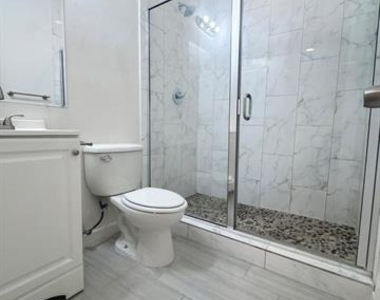 406 Lansing Street - Photo Thumbnail 8