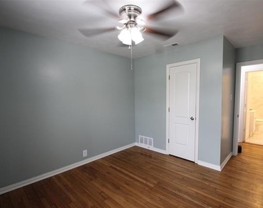 1921 Deborah Drive - Photo Thumbnail 29