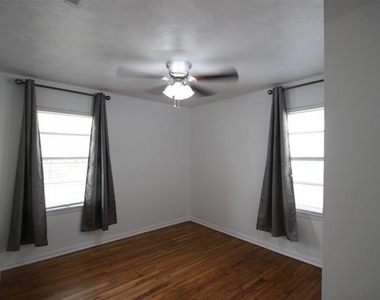 1921 Deborah Drive - Photo Thumbnail 31