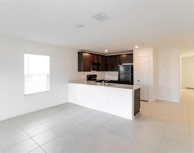 5720 Rockrose Lane - Photo Thumbnail 3