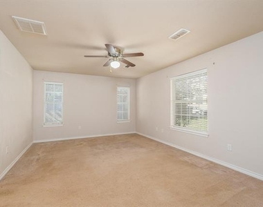 207 Locust - Photo Thumbnail 15