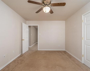 207 Locust - Photo Thumbnail 25